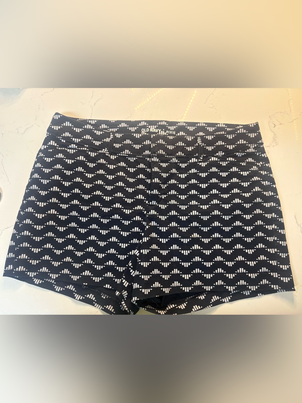 Old Navy Black & White Geometric Pixie Shorts